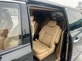 Kia Carnival 2018 года за 10 300 000 тг. в Алматы – фото 6