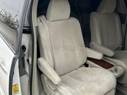 Toyota Estima 2011 года за 4 000 000 тг. в Атырау – фото 15