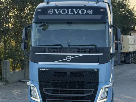 Volvo  FH 2016 года за 29 990 000 тг. в Актобе