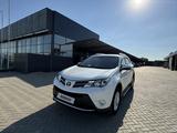 Toyota RAV4 2013 года за 8 200 000 тг. в Атырау
