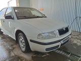 Skoda Octavia 2001 года за 2 000 000 тг. в Актобе – фото 4