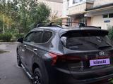 Hyundai Santa Fe 2023 годаfor18 500 000 тг. в Алматы – фото 2