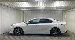 Toyota Camry Luxe 2021 годаүшін13 600 000 тг. в Алматы – фото 3