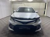 Toyota Camry Luxe 2021 года за 13 600 000 тг. в Алматы – фото 5