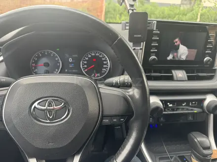 Toyota RAV4 2021 года за 14 000 000 тг. в Астана – фото 12