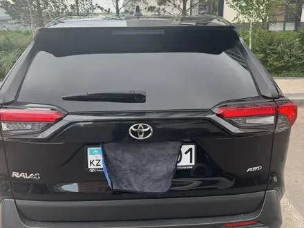 Toyota RAV4 2021 года за 14 000 000 тг. в Астана – фото 6