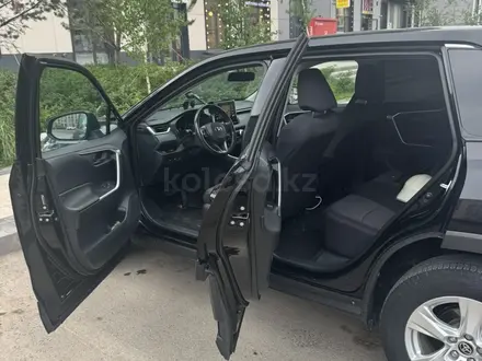 Toyota RAV4 2021 года за 14 000 000 тг. в Астана – фото 5