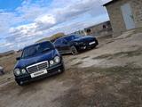 Mercedes-Benz E 200 1997 годаүшін2 400 000 тг. в Караганда – фото 2