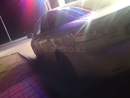 Toyota Avensis 2011 года за 5 100 000 тг. в Караганда – фото 4