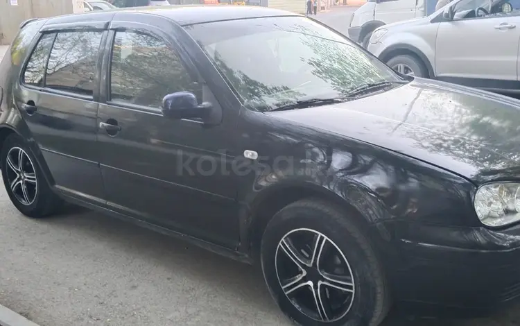 Volkswagen Golf 2001 года за 1 850 000 тг. в Астана