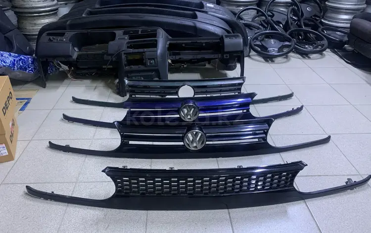 Решетка радиатора Golf3 Passat за 20 000 тг. в Кокшетау