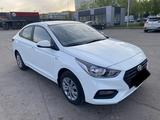 Hyundai Solaris 2020 года за 6 700 000 тг. в Астана – фото 2