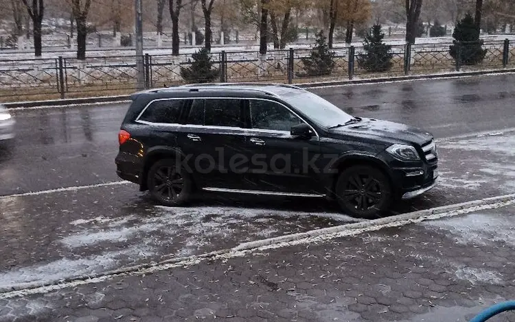 Mercedes-Benz GL 400 2015 года за 22 000 000 тг. в Караганда