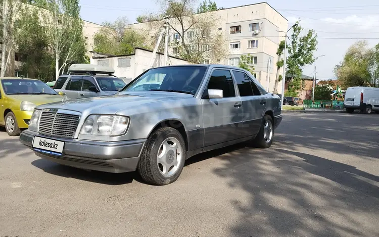 Mercedes-Benz E 300 1994 года за 3 000 000 тг. в Алматы