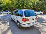 Volkswagen Sharan 1997 годаүшін1 570 000 тг. в Шымкент – фото 2