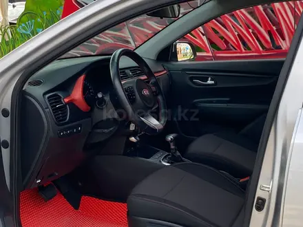 Kia Rio 2021 года за 6 790 000 тг. в Алматы – фото 25