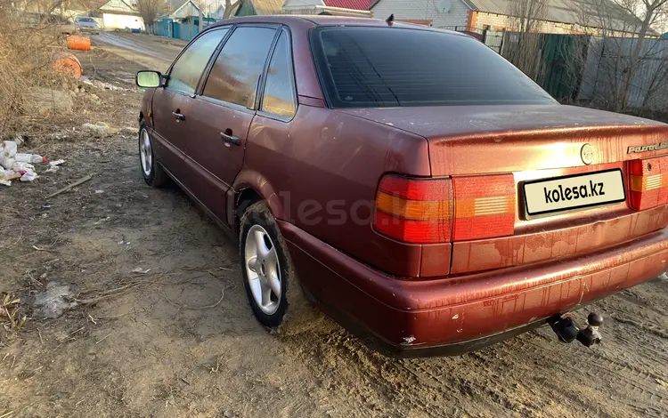 Volkswagen Passat 1994 года за 550 000 тг. в Актобе