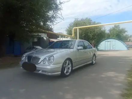 Mercedes-Benz E 320 2000 года за 4 000 000 тг. в Алматы