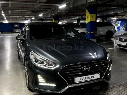 Hyundai Sonata 2018 года за 9 500 000 тг. в Шымкент – фото 11