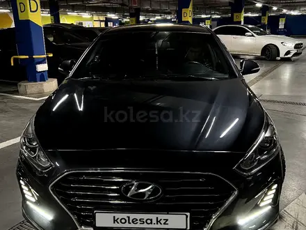 Hyundai Sonata 2018 года за 9 500 000 тг. в Шымкент – фото 19