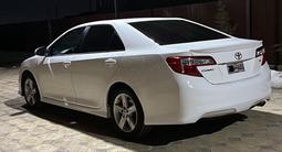 Toyota Camry 2014 года за 6 800 000 тг. в Атырау – фото 4