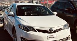 Toyota Camry 2014 года за 6 800 000 тг. в Атырау – фото 2