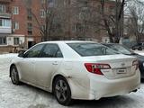 Toyota Camry 2014 года за 6 800 000 тг. в Атырау – фото 3