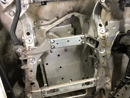 Балка подвески передняя (подрамник) Range Rover Sport L494 за 10 000 тг. в Алматы