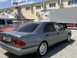 Mercedes-Benz E 200 1997 годаүшін3 200 000 тг. в Атырау – фото 3