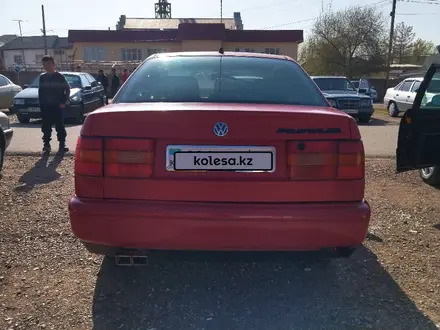 Volkswagen Passat 1994 года за 1 500 000 тг. в Шымкент – фото 7