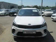 Kia Rio X-Line, 2021