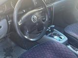 Volkswagen Passat 2002 годаүшін1 800 000 тг. в Уральск – фото 5