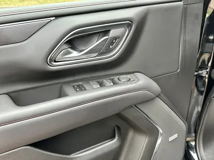 Chevrolet Tahoe 2022 года за 55 000 000 тг. в Алматы – фото 14