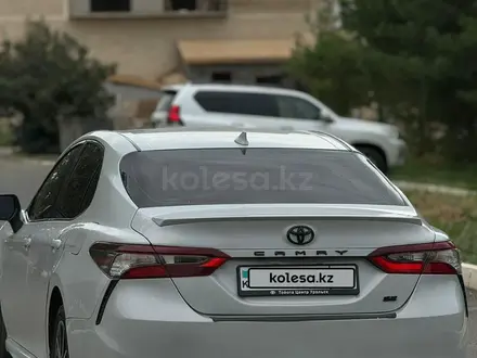 Toyota Camry 2022 года за 12 000 000 тг. в Актау – фото 4