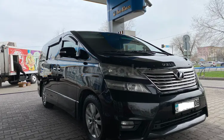 Микроавтобус авто бизнес класса Toyota Vellfire с водителем, 7 местный в Тараз