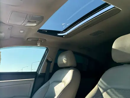 Hyundai Elantra 2019 года за 7 000 000 тг. в Актау – фото 11