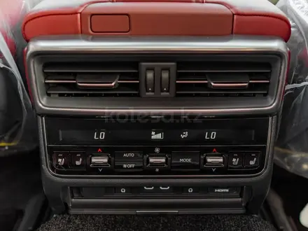 Lexus LX 700h Luxury 2025 года за 100 000 000 тг. в Семей – фото 22