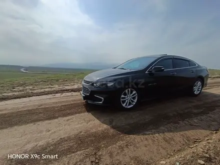Chevrolet Malibu 2016 года за 7 000 000 тг. в Шымкент – фото 2
