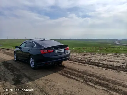 Chevrolet Malibu 2016 года за 7 000 000 тг. в Шымкент – фото 3