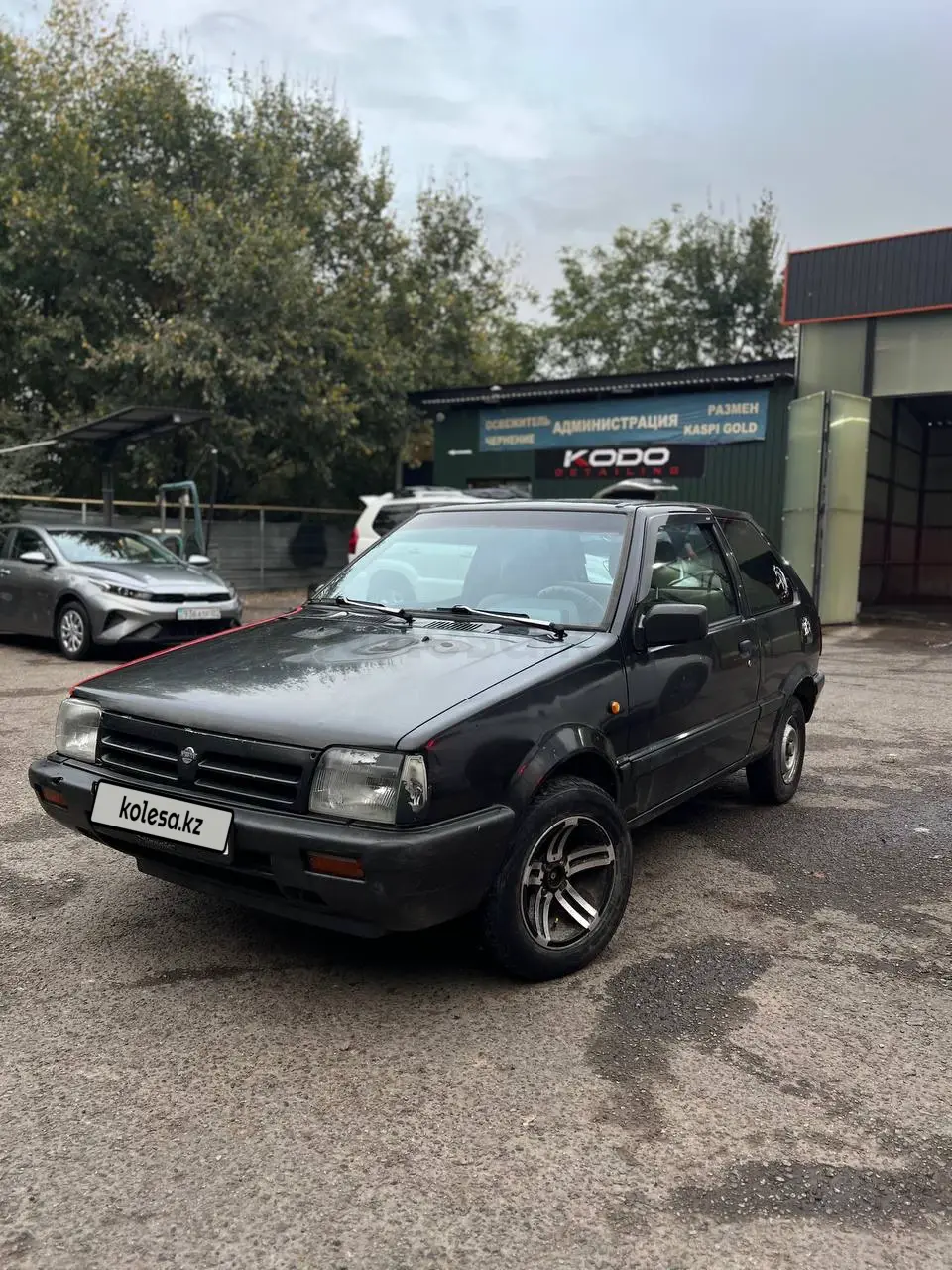 Ниссан Micra, 1992