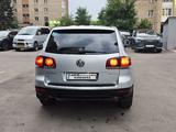 Volkswagen Touareg 2008 годаүшін6 500 000 тг. в Усть-Каменогорск – фото 4