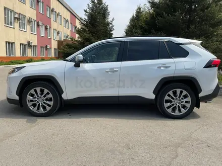 Toyota RAV-4 БЕЗ ВОДИТЕЛЯ. в Усть-Каменогорск – фото 5