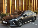 Toyota Camry 2021 года за 16 800 000 тг. в Алматы