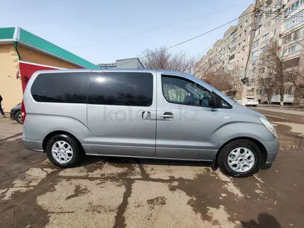 Hyundai Starex 2009 года за 6 000 000 тг. в Уральск – фото 6