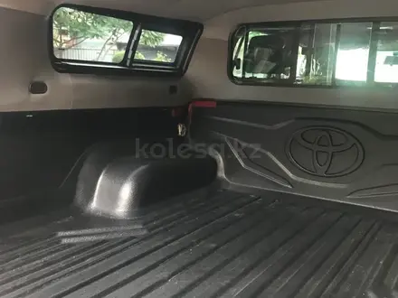 Кунг (Канопи) Тойота Hilux 2015-2026 за 1 545 000 тг. в Алматы – фото 4