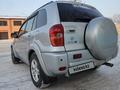 Toyota RAV4 2003 года за 3 500 000 тг. в Караганда – фото 4