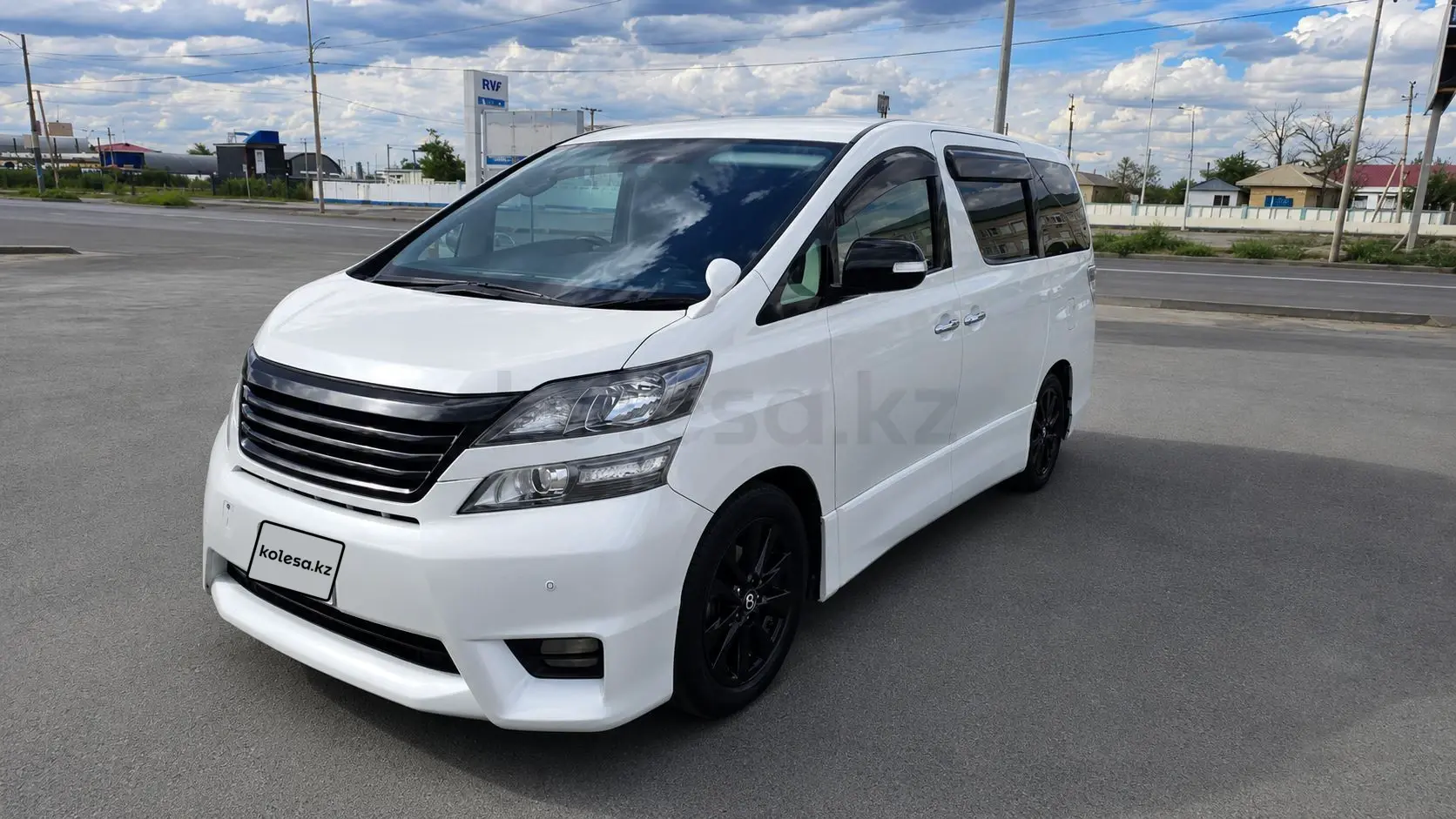 Toyota Vellfire, 2014