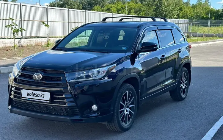 Toyota Highlander 2018 года за 18 300 000 тг. в Усть-Каменогорск