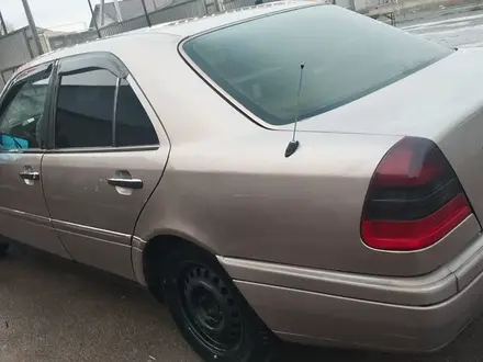 Mercedes-Benz C 180 1994 года за 1 650 000 тг. в Алматы – фото 6