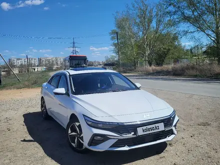 Hyundai Elantra 2024 года за 8 700 000 тг. в Семей